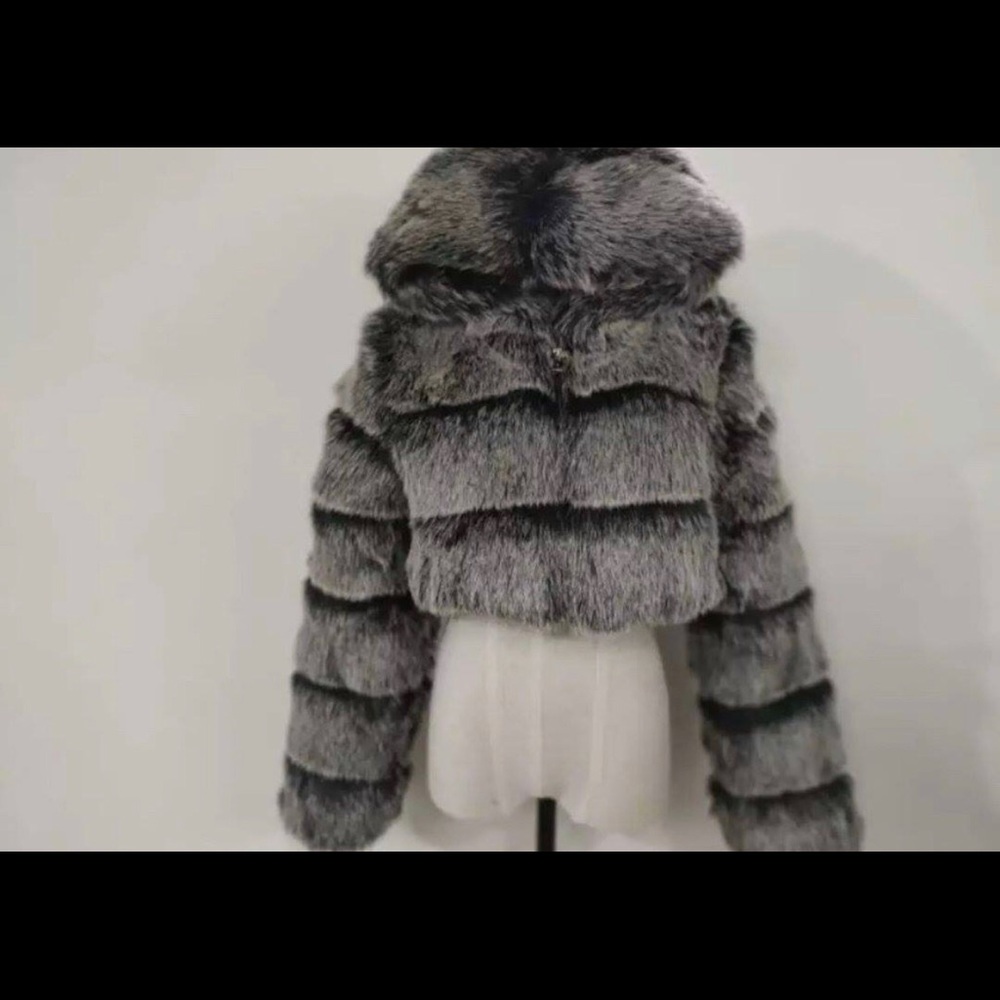 Fluffy jacket 💞